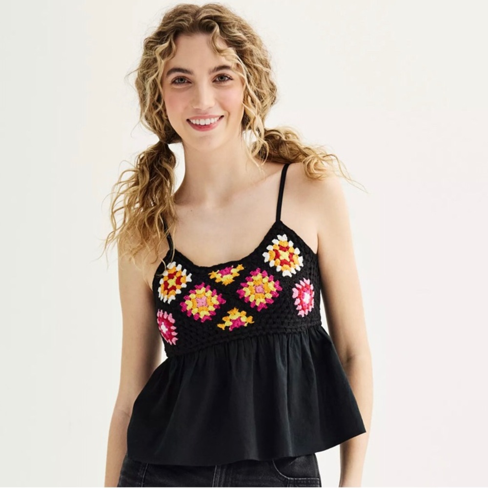 NEW Dizzy Lizzy Crochet‎ Tank Top. Large